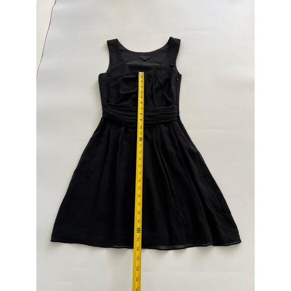 THEORY Emmalee Georgette Twist Front Black Chiffon Ruched Dress Womens Size 0 - Picture 7 of 12